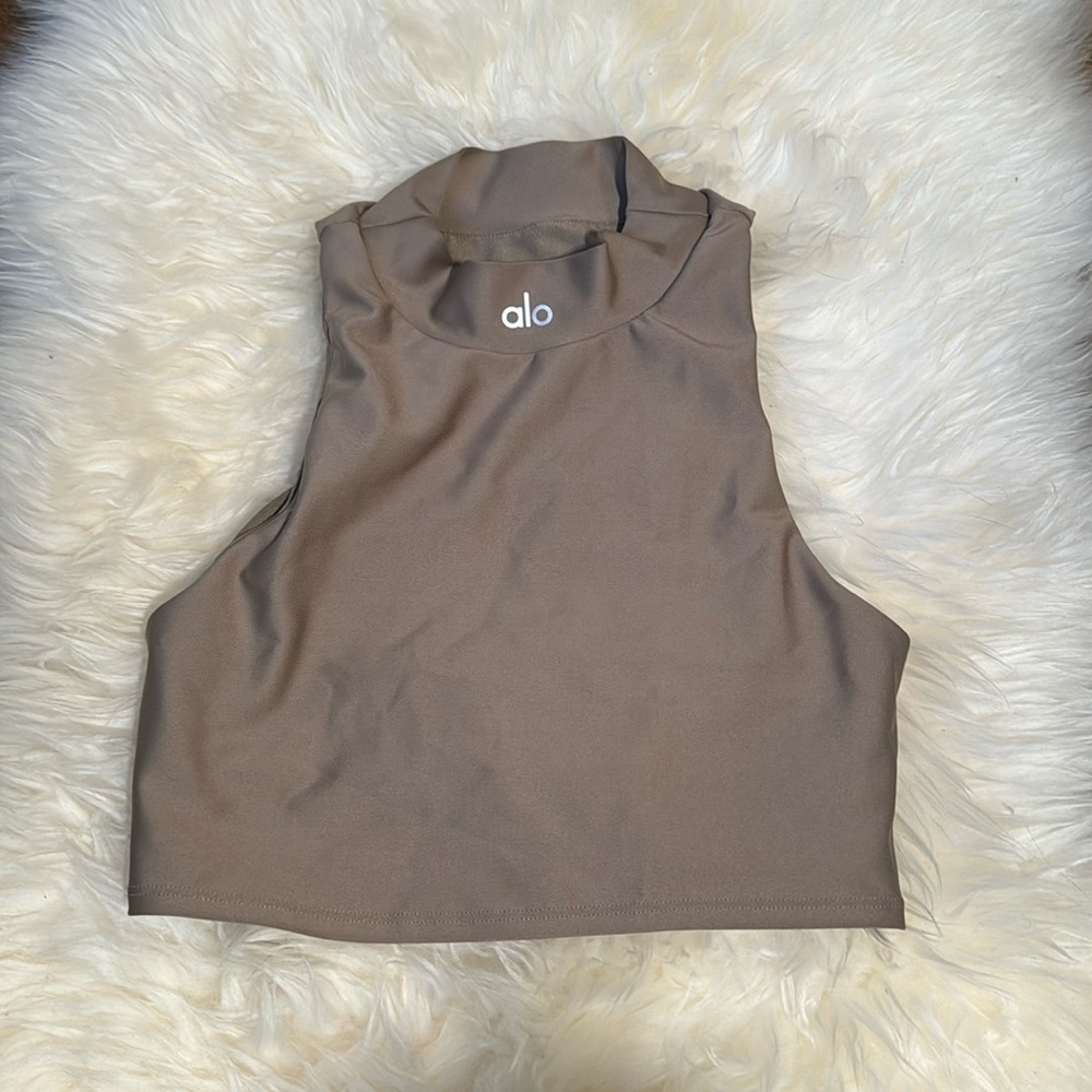 NWOT ALO Yoga High Neck Airlift Bra